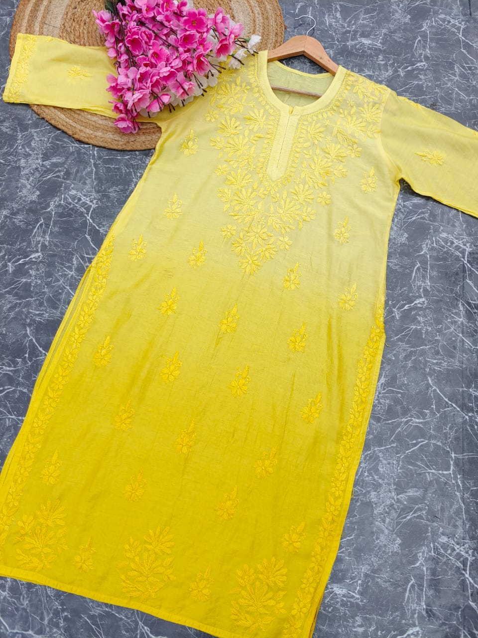 Beautiful Tone to Tone chikankari kurti - Chikankari official