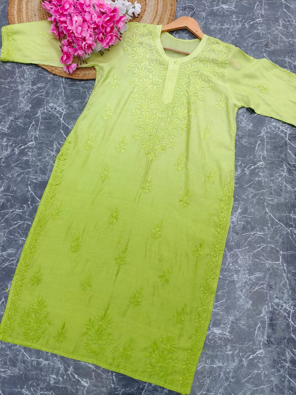 Beautiful Tone to Tone chikankari kurti - Chikankari official
