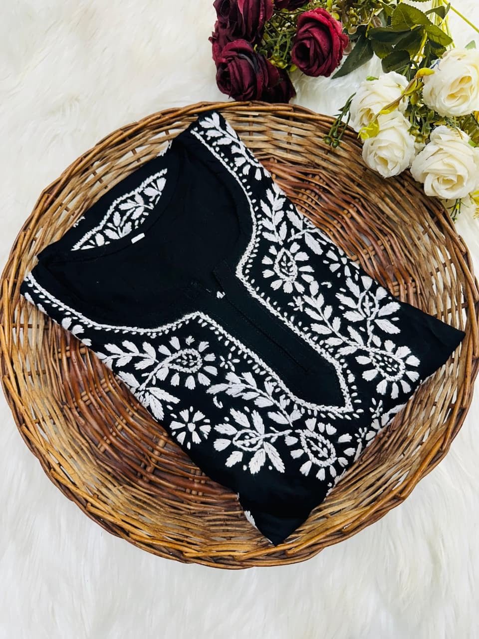 Big Flower Short Top - Chikankari official