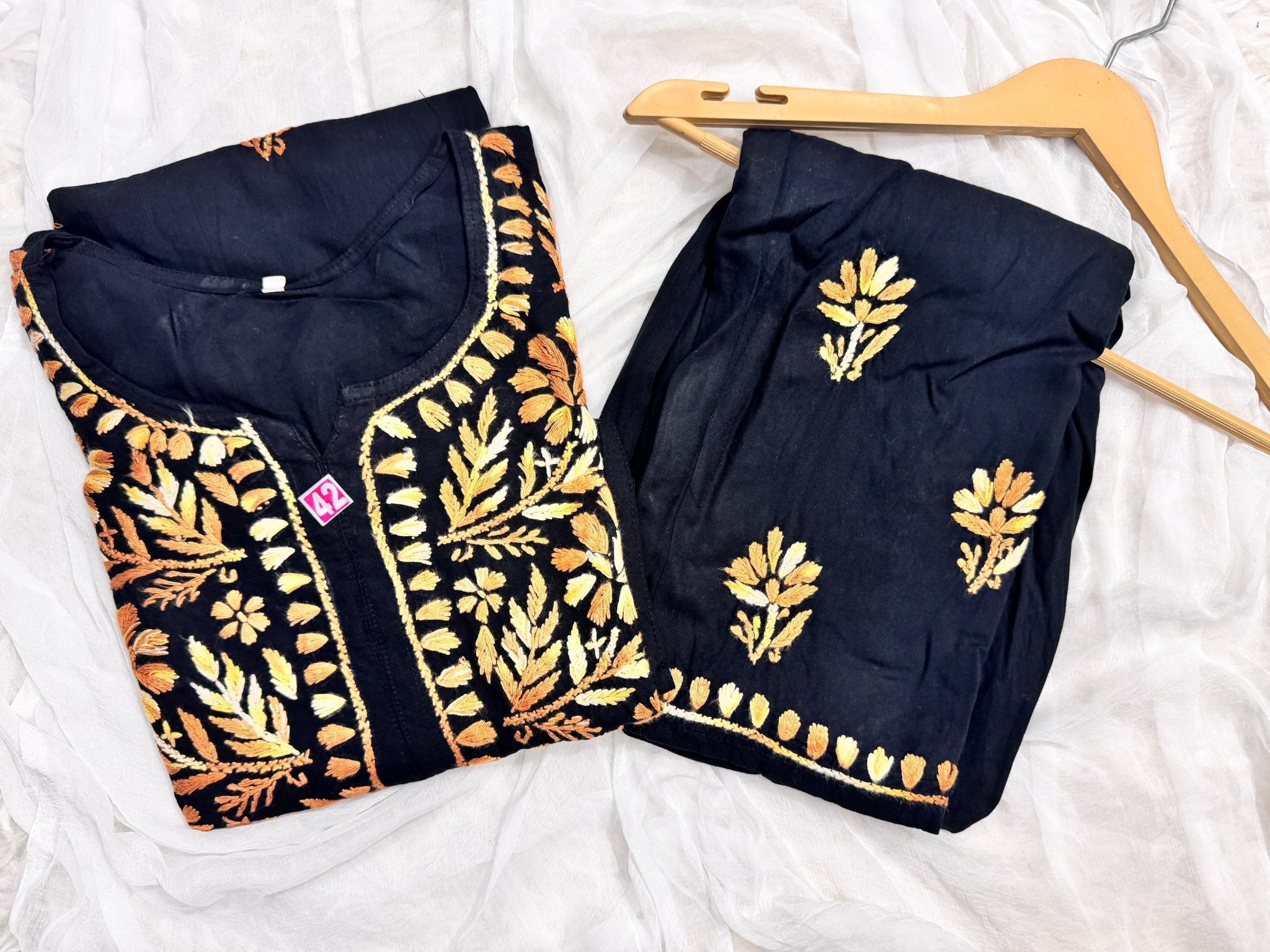 Black base heavy work Flower Modal set - Chikankari official