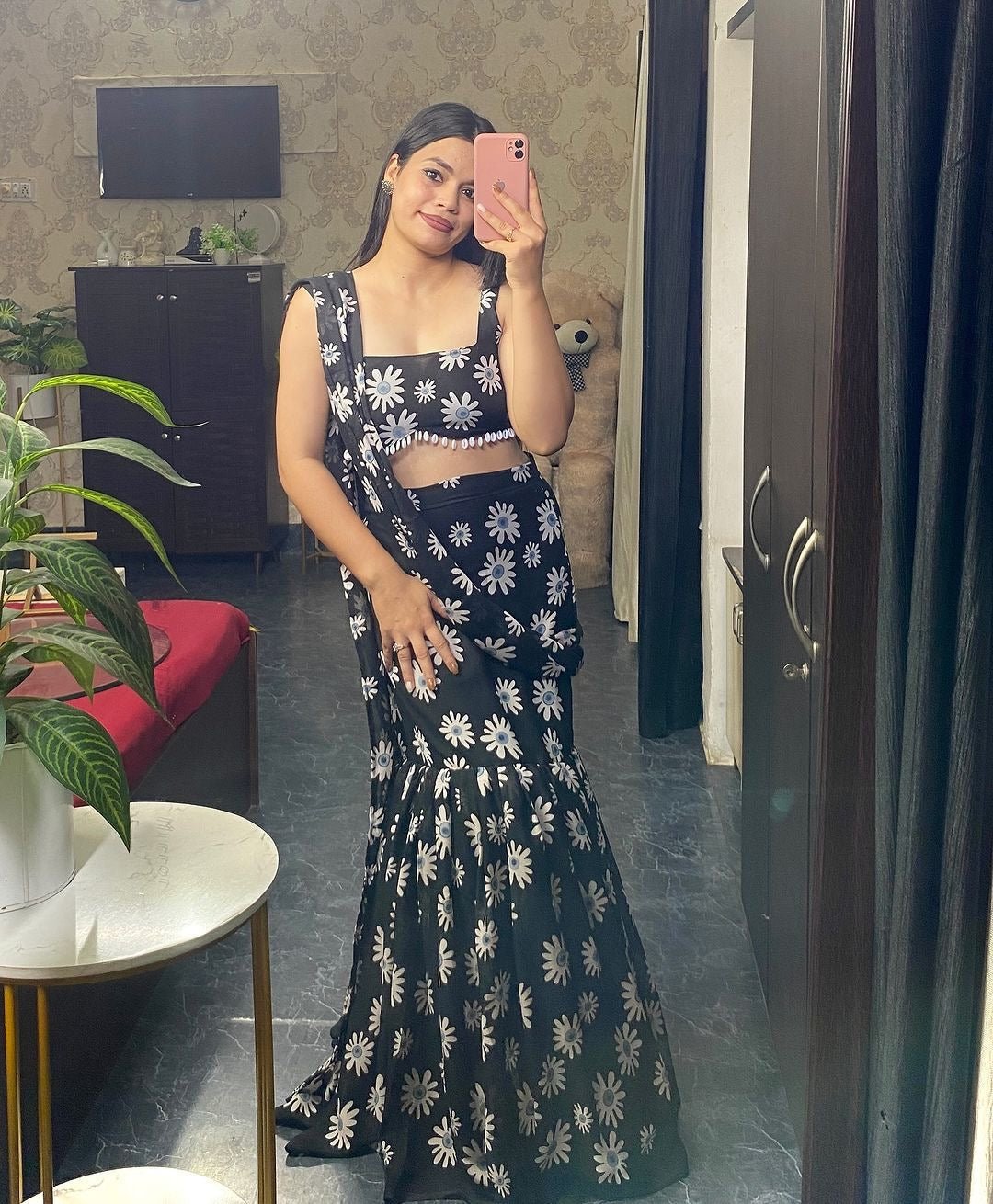 Black Pure Geroegette Printed Suit set - Chikankari official
