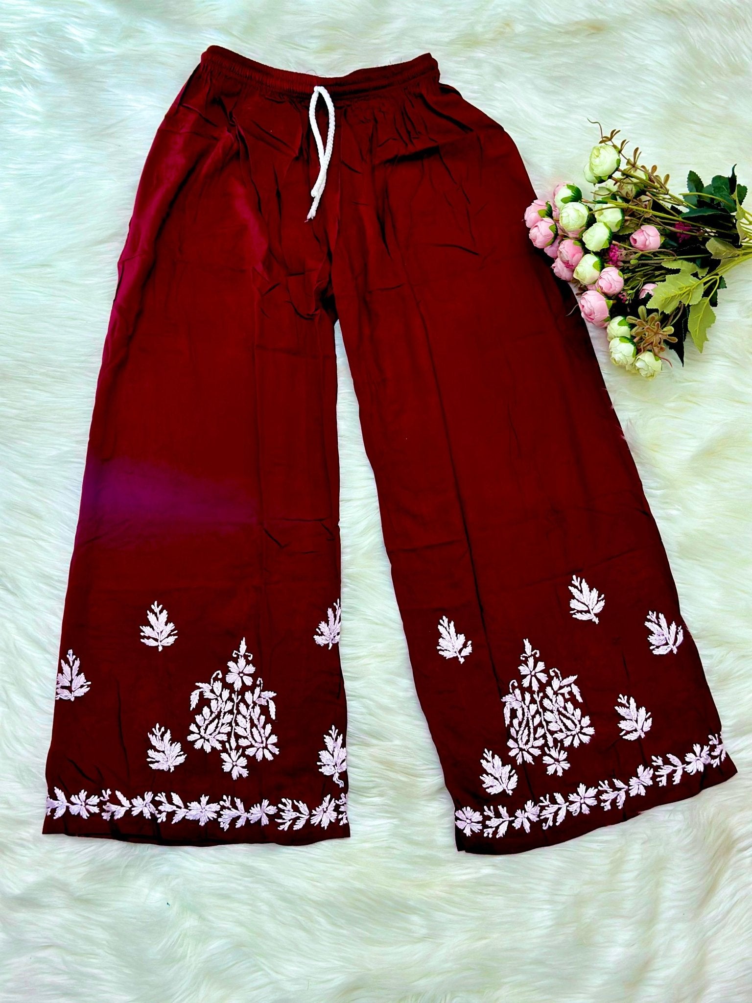 Buta embroidered Ghaspatti Kurta and plazzo - Chikankari official