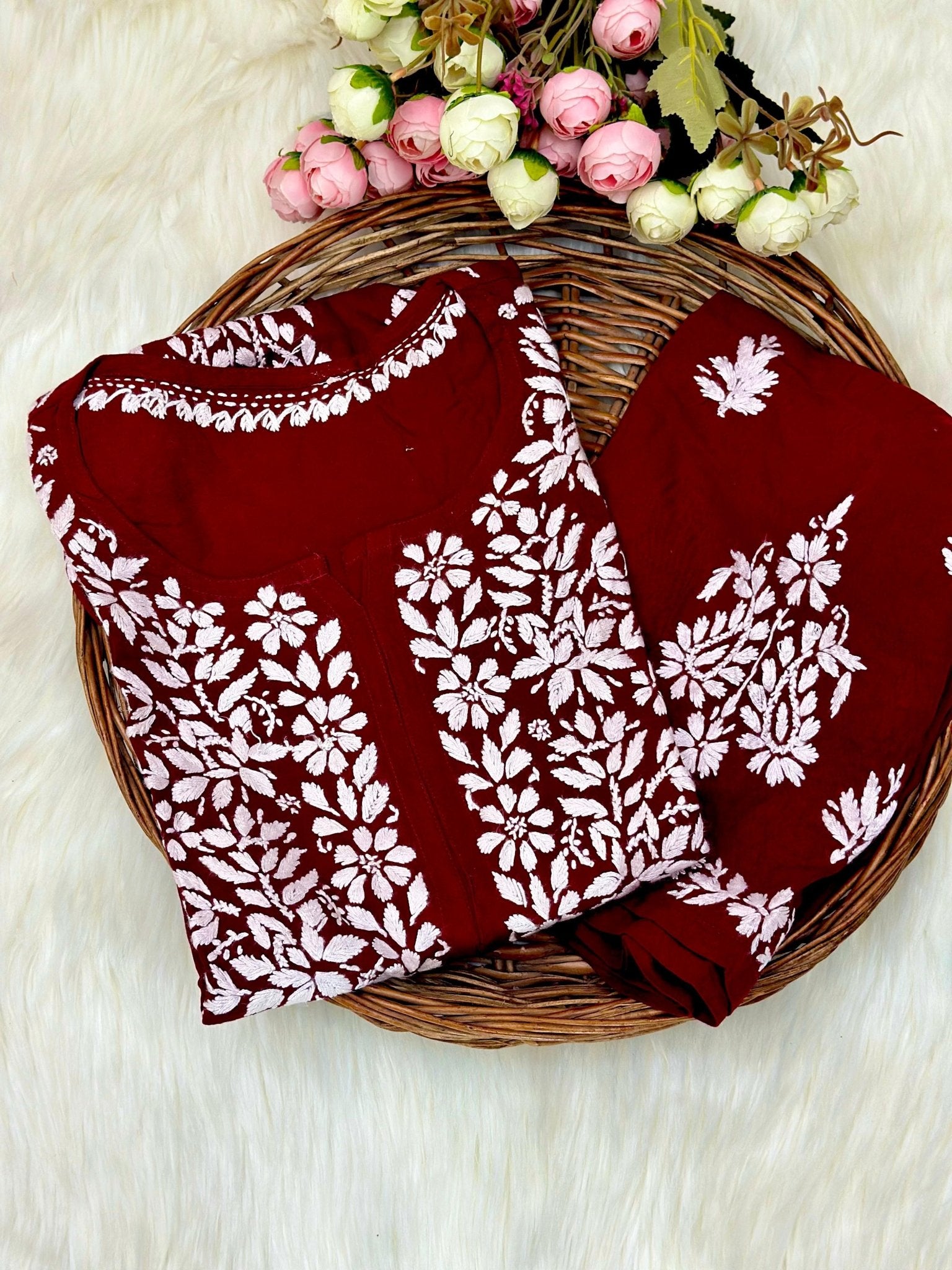 38 / maroon