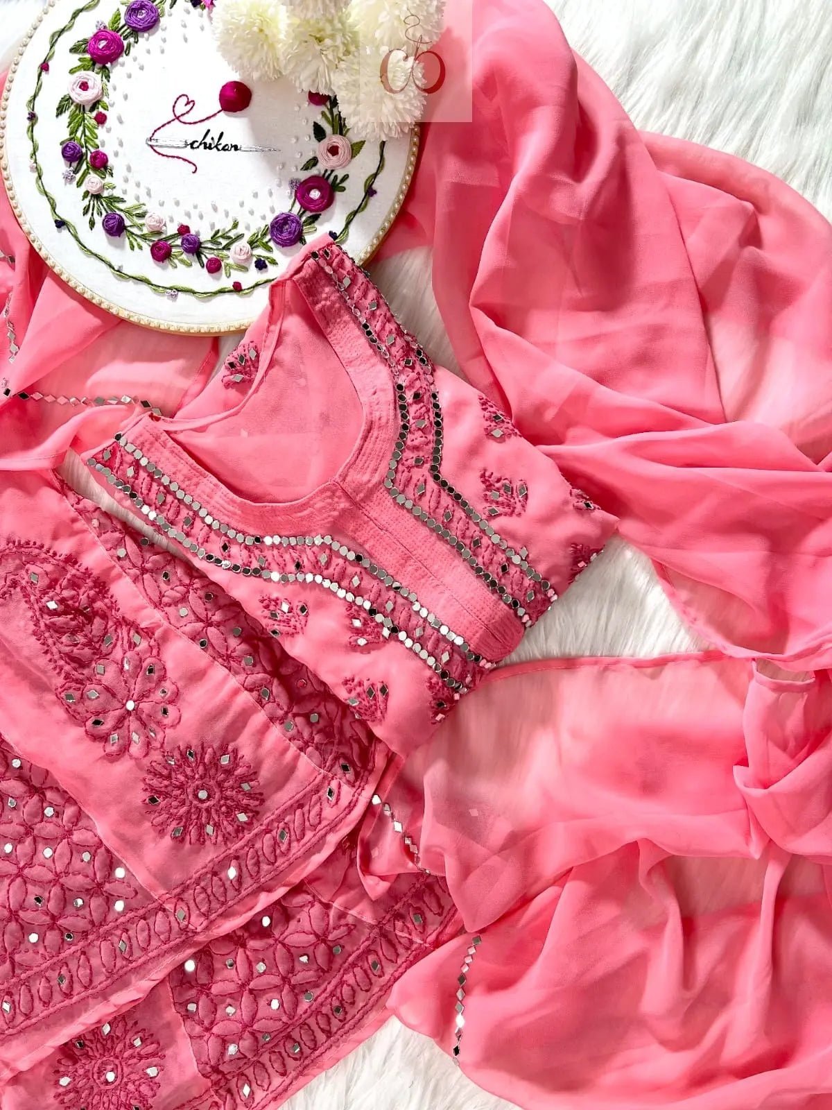 34 / coral pink
