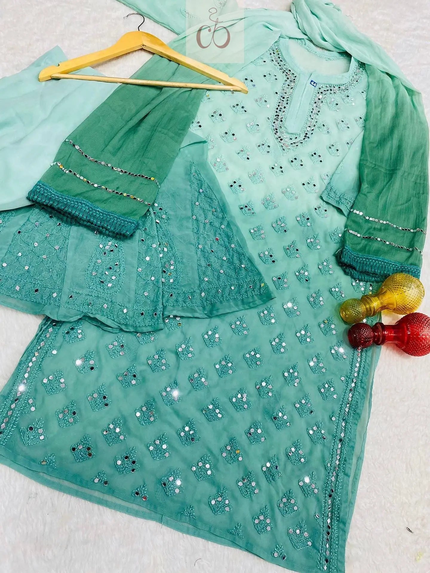 Buti Jaal ombre 4pc Mirror Set Extra Shades - Chikankari official