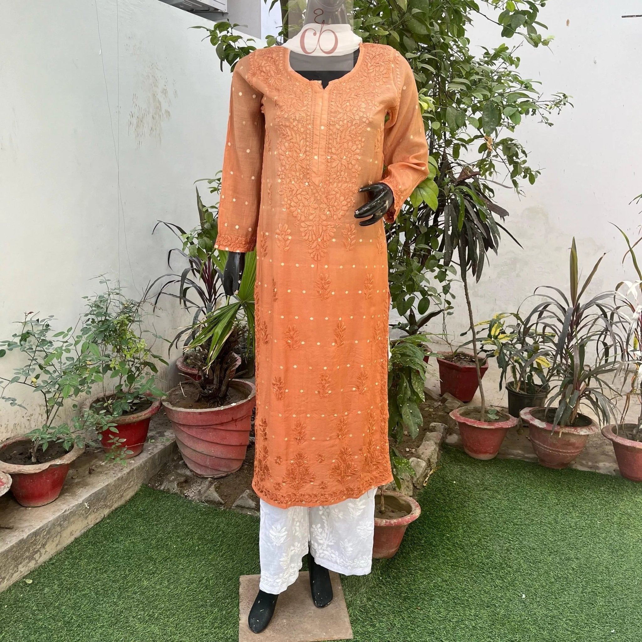 Chanderi Ombre Straight Kurta - Chikankari official
