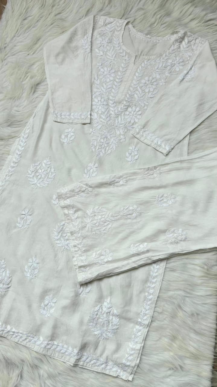 Chanderi silk Butter soft Embroidered 2pc set - Chikankari official