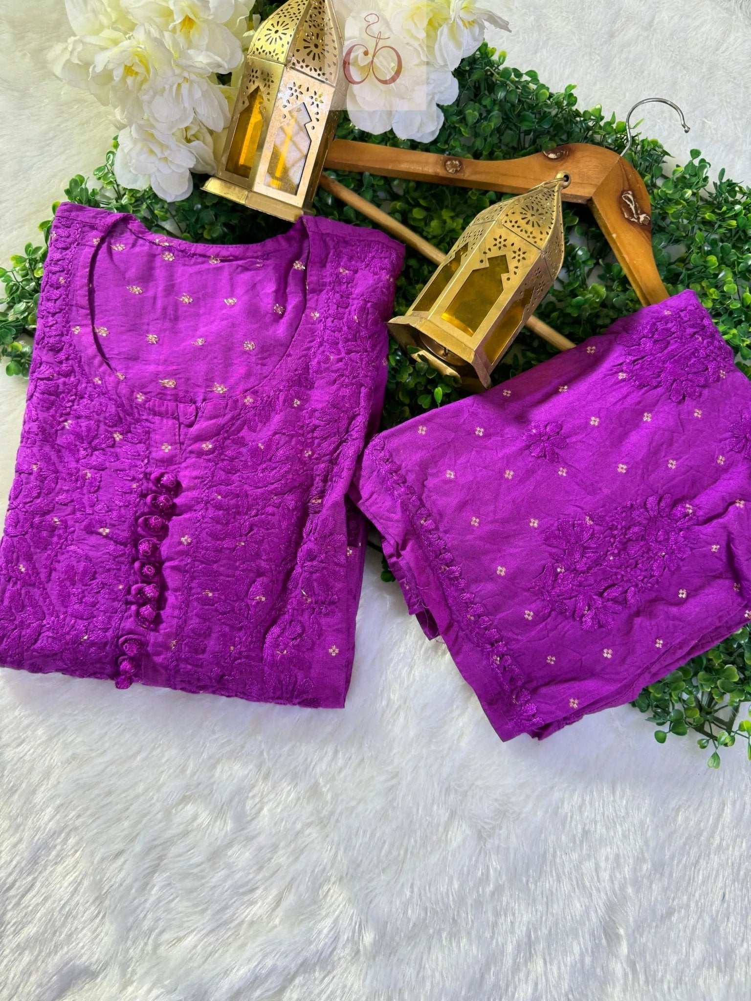 36 / purple