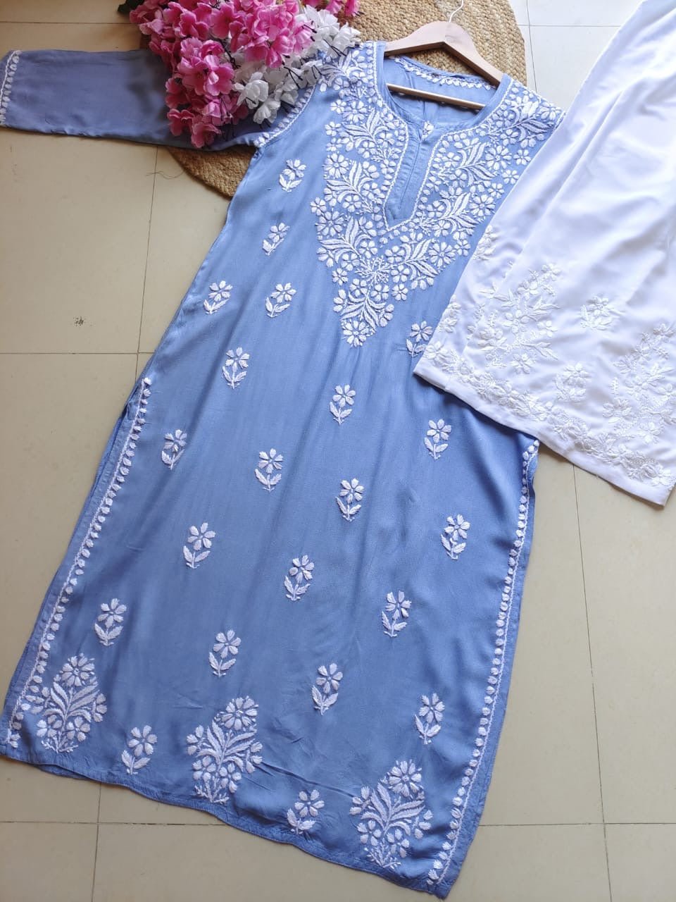 Chikan Rayon Gala Buti - Chikankari official
