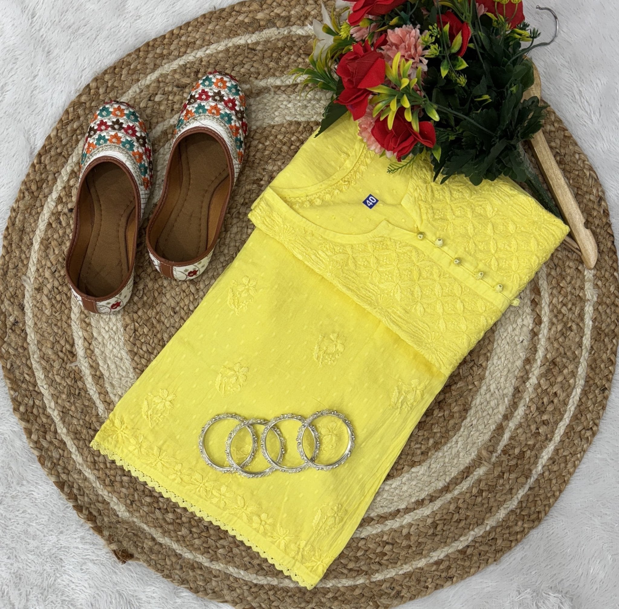 36 / yellow