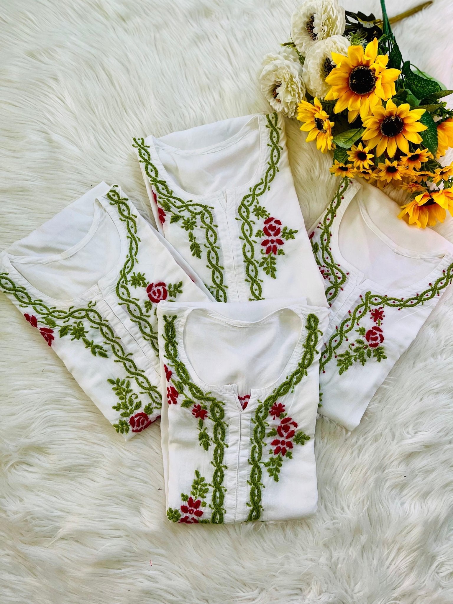 Chikankari flower embroidered kurta - Chikankari official
