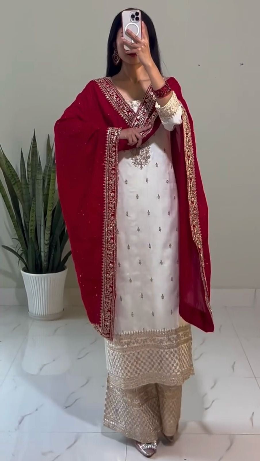 Chinnon Heavy embroidered Festive Set - Chikankari official