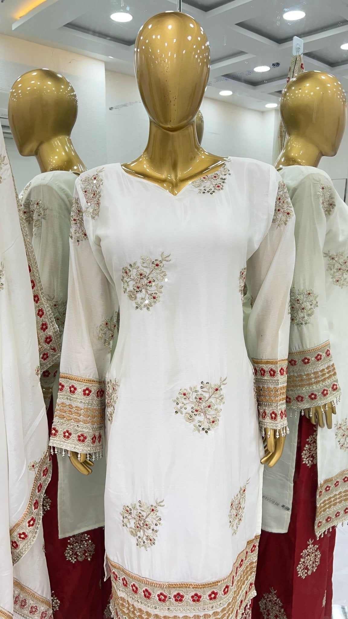 Classic Edition 3pc Party Weat Set - Chikankari official