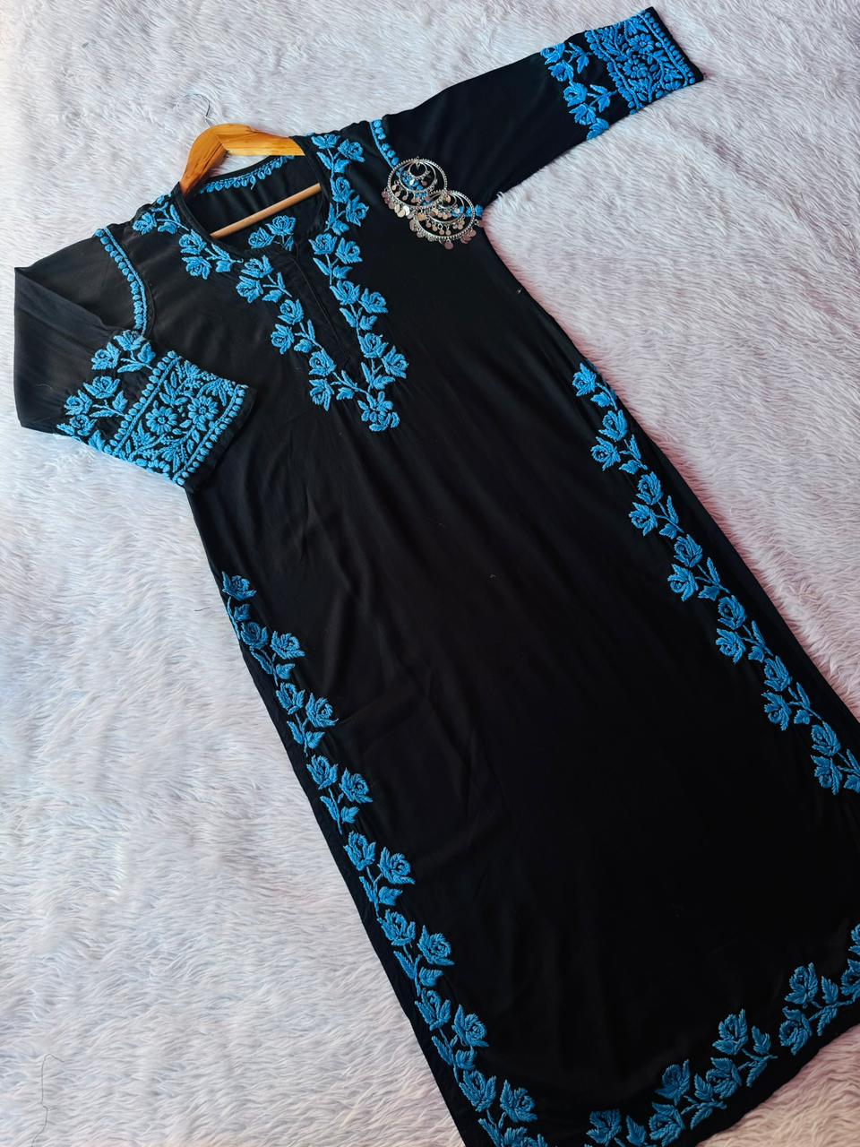 Color thread Rayon Embroidered Kurta - Chikankari official