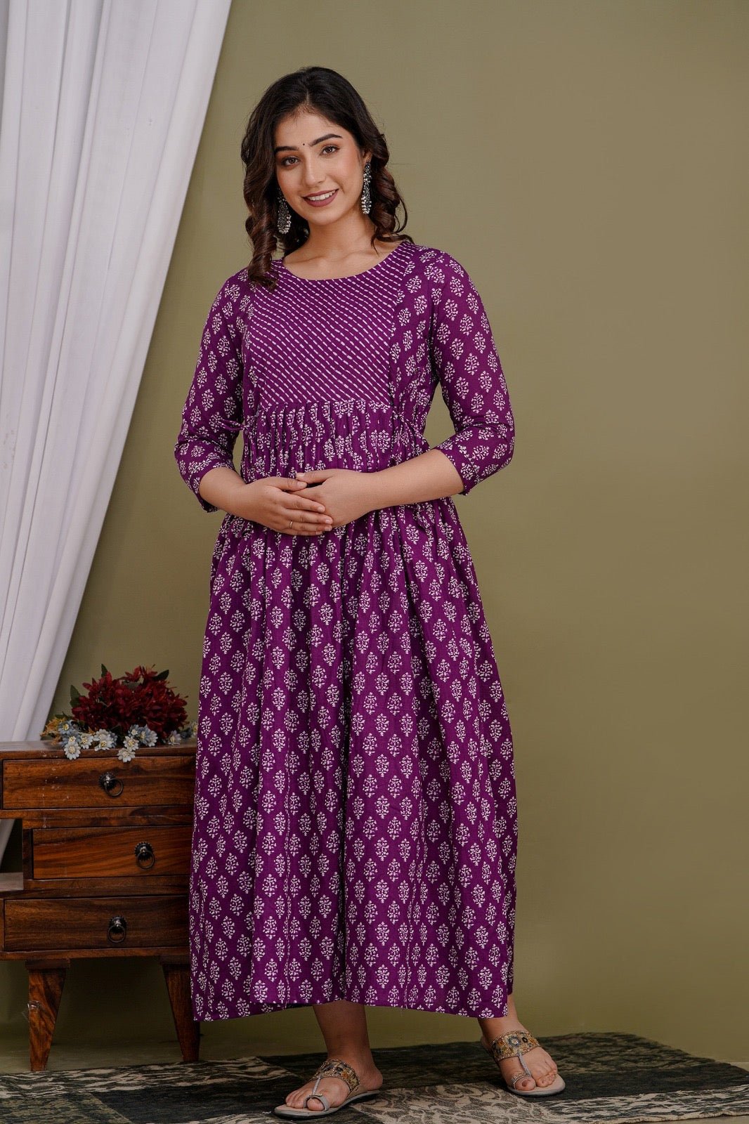 Cotton Gown for maternity and feeding - Chikankari official