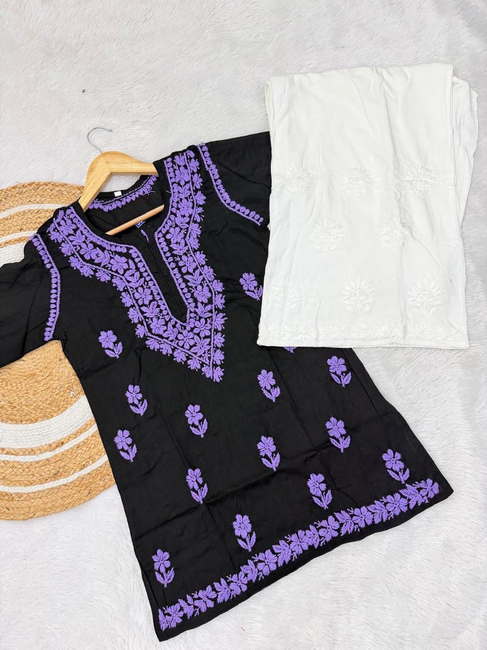 Cotton short color thread Top - Chikankari official