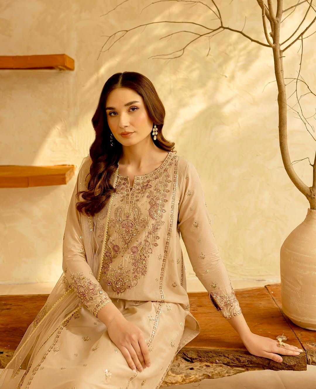 Cream Pakistani Pure Roman Silk Embroidered 3pc Set - Chikankari official