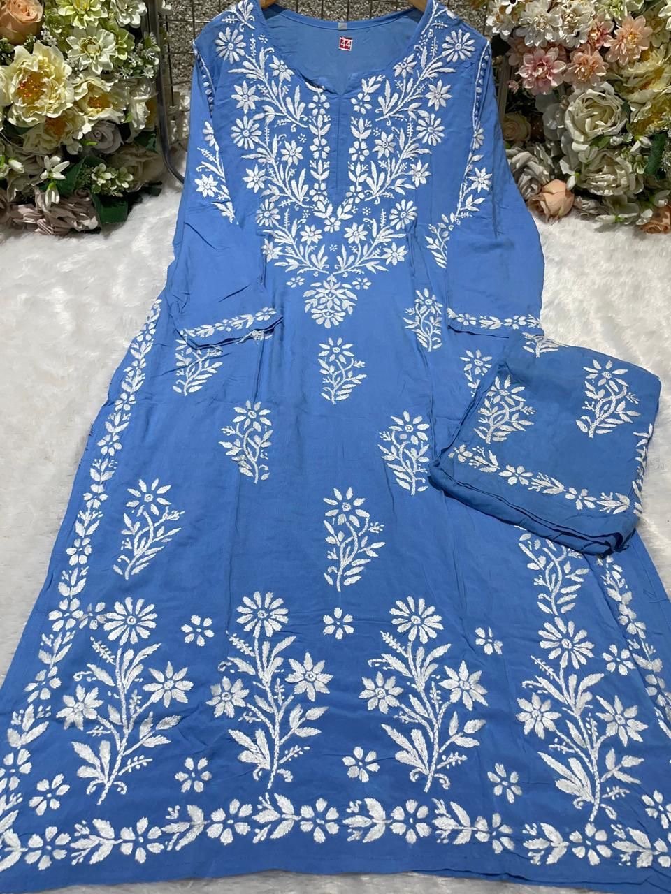 Daman Heavy Work Big Buta Modal set - Chikankari official