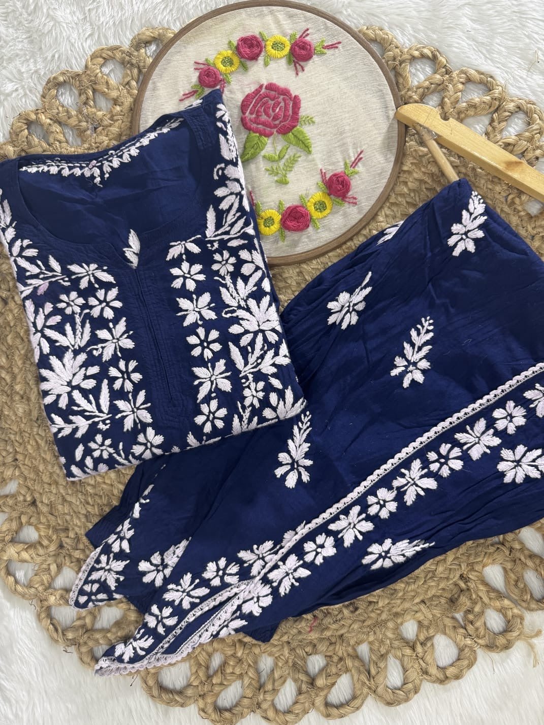 38 / navy blue