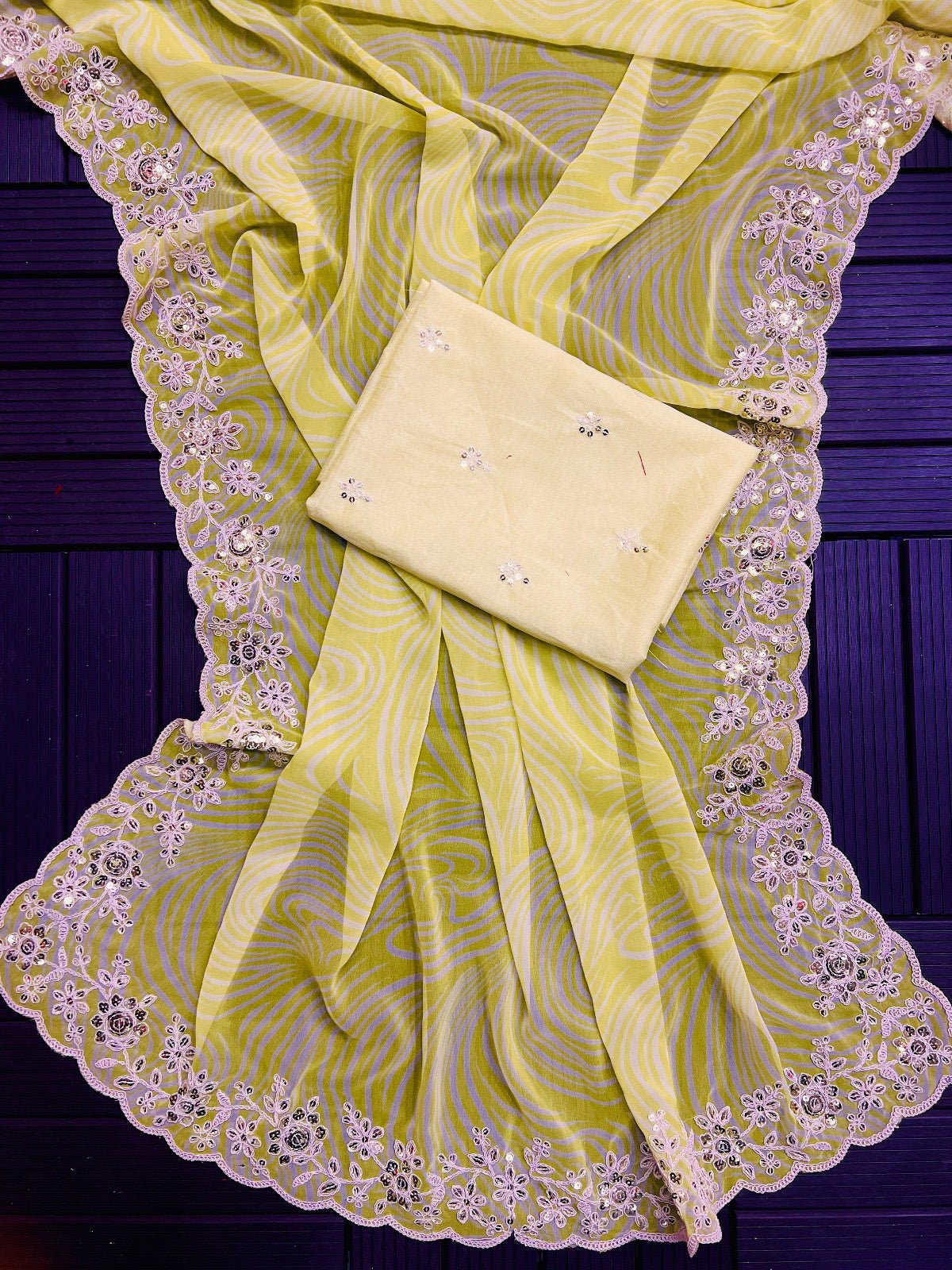 Digital prints Sarees - Chikankari official