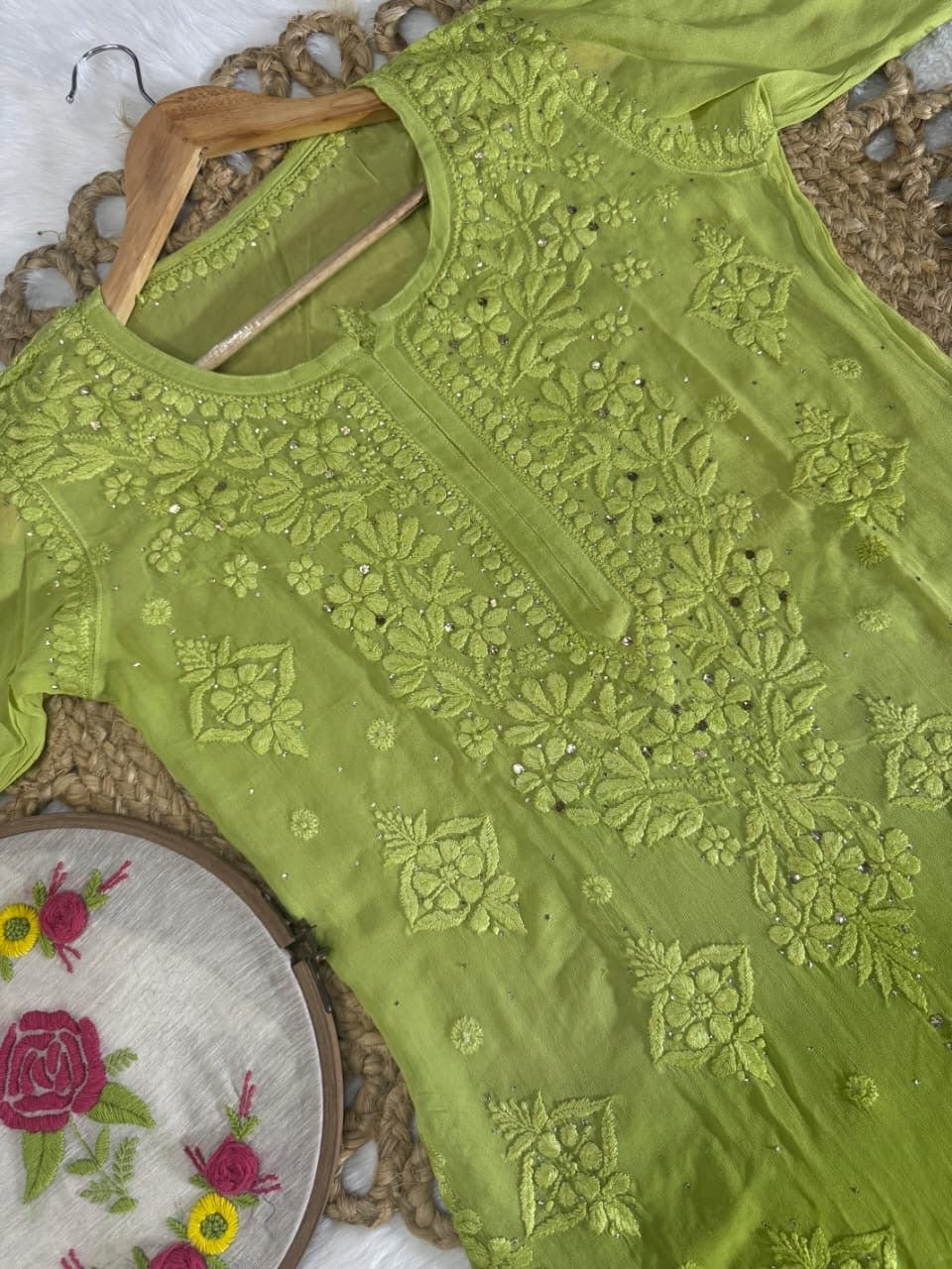 Dual Ombre Viscose Muqaish Handwork Kurta - Chikankari official