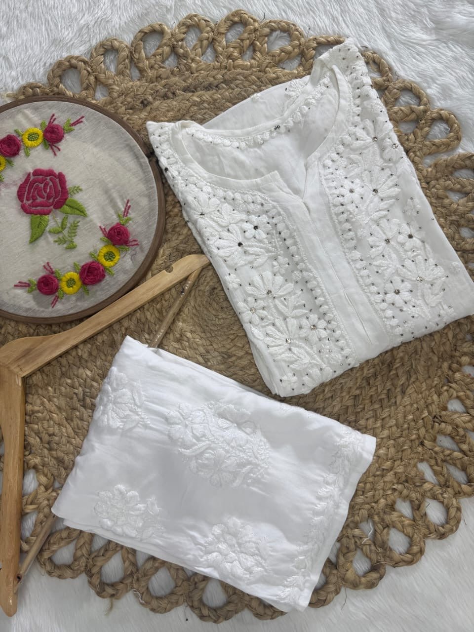 Dual Ombre Viscose Muqaish Handwork Kurta - Chikankari official