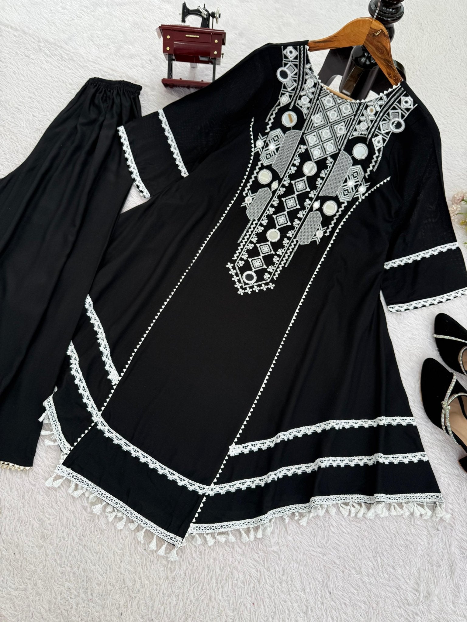 Elegant Rayon Kurti Set with Mirror & Lace Detailing - Chikankari official