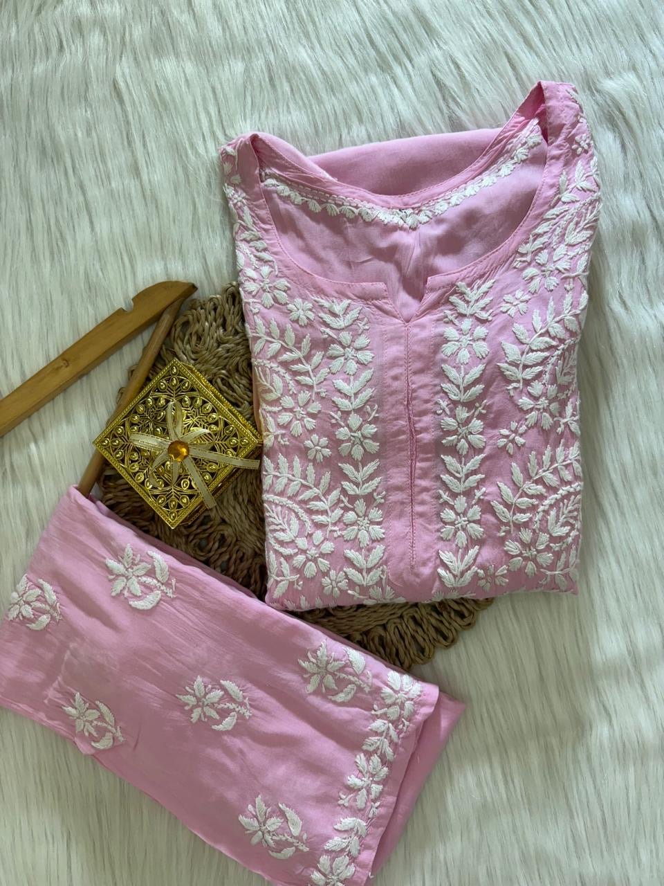 Exclusive heavy handcrafted Modal Combo - Chikankari official