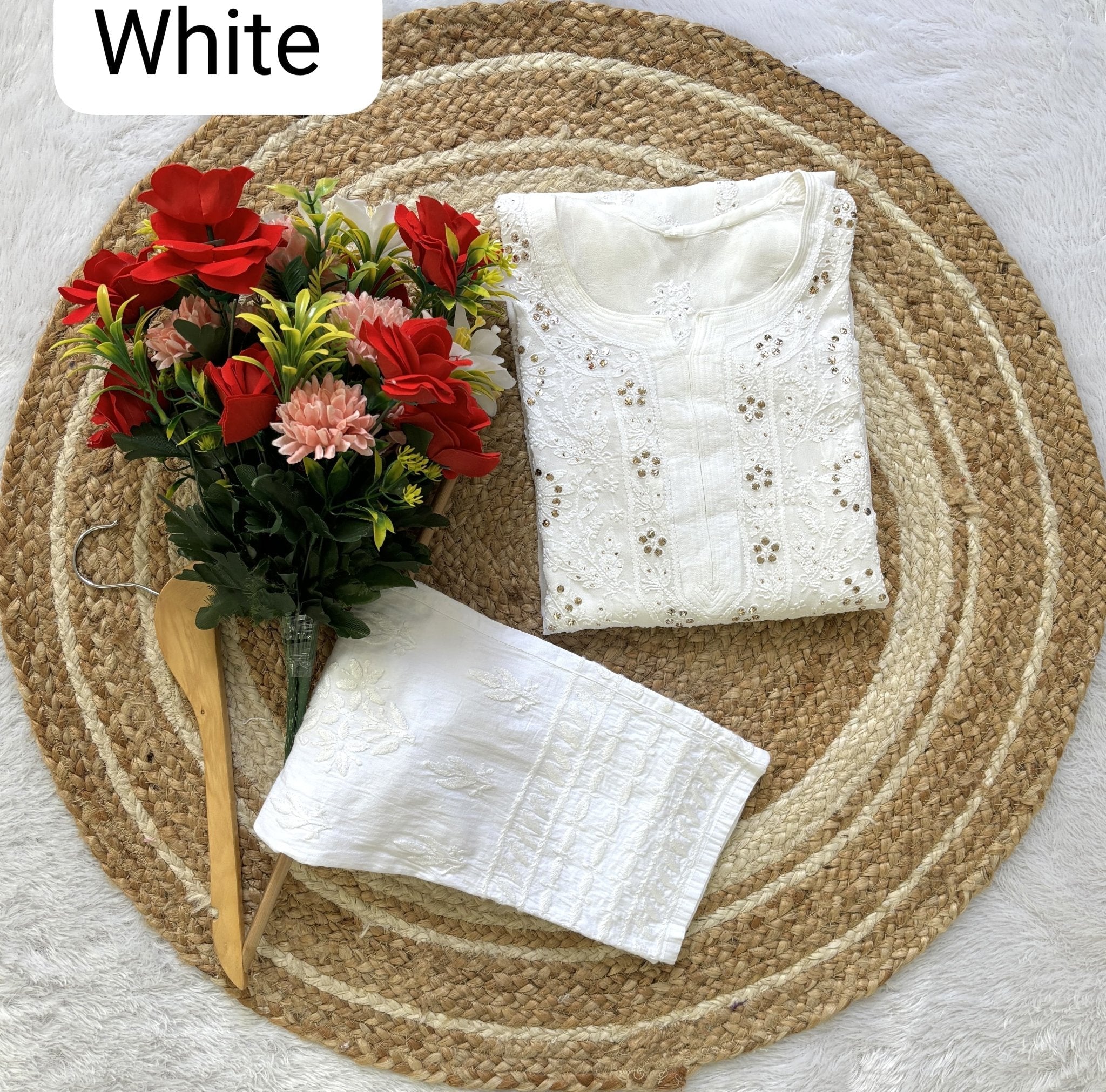 40 / white
