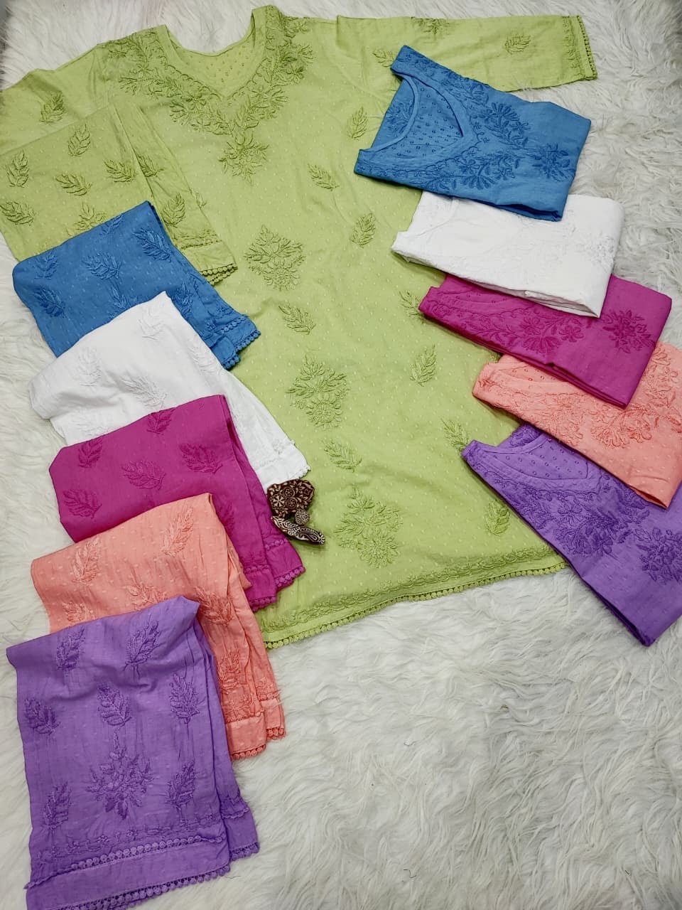 Fancy Comfortable Kureshiya 3d work Set - Chikankari official