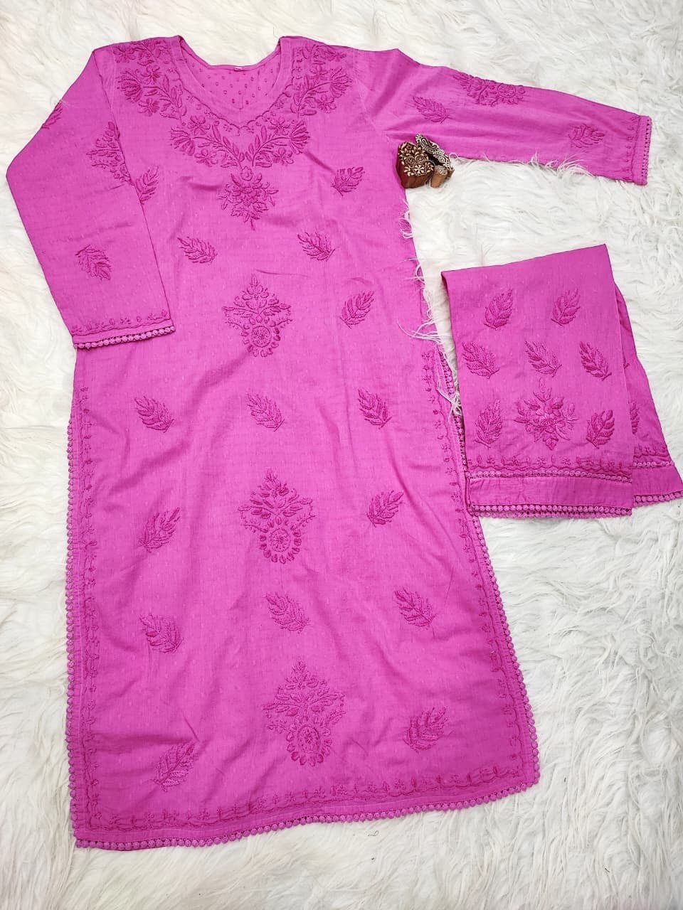 Fancy Comfortable Kureshiya 3d work Set - Chikankari official