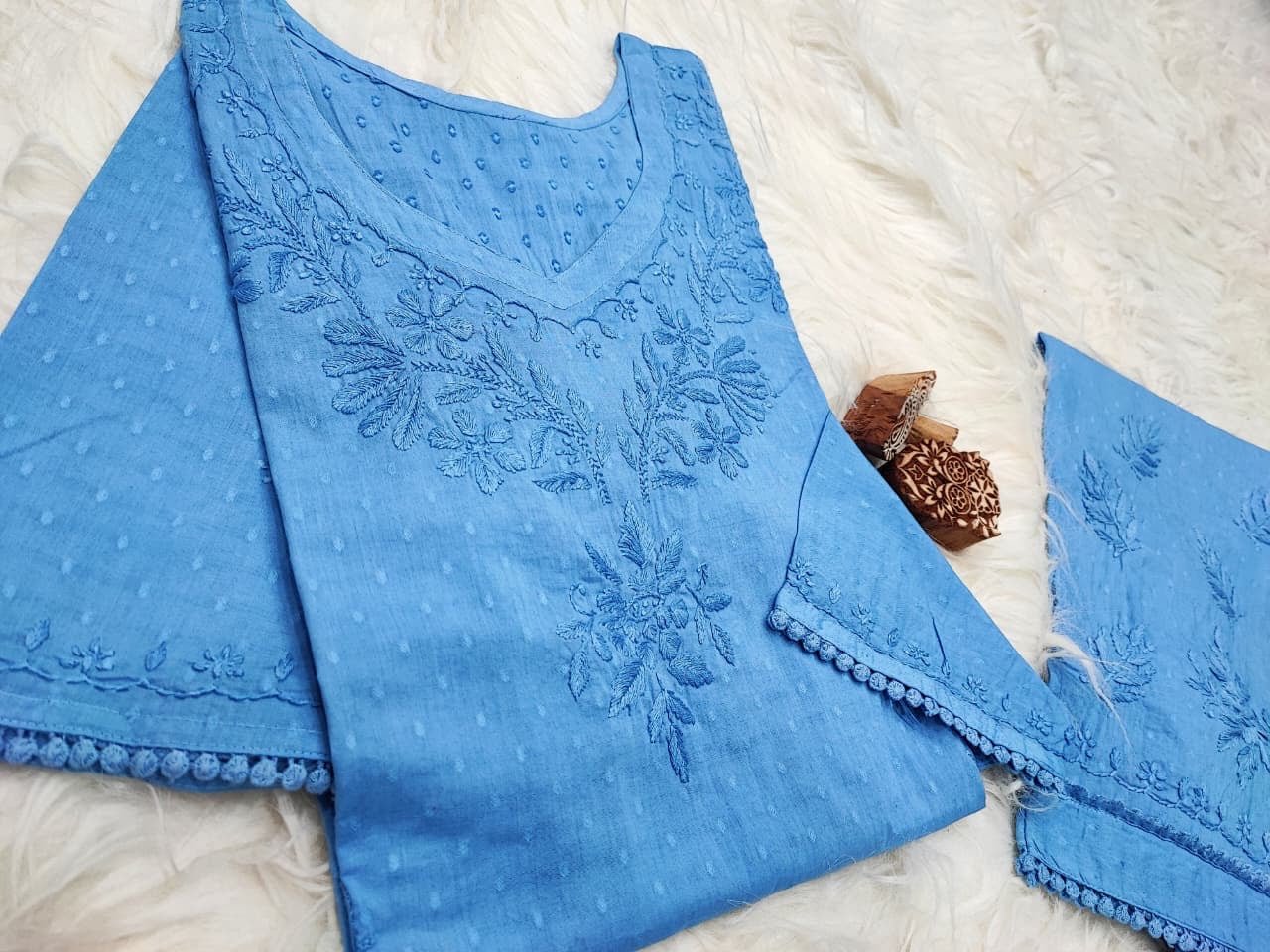 Fancy Comfortable Kureshiya 3d work Set - Chikankari official