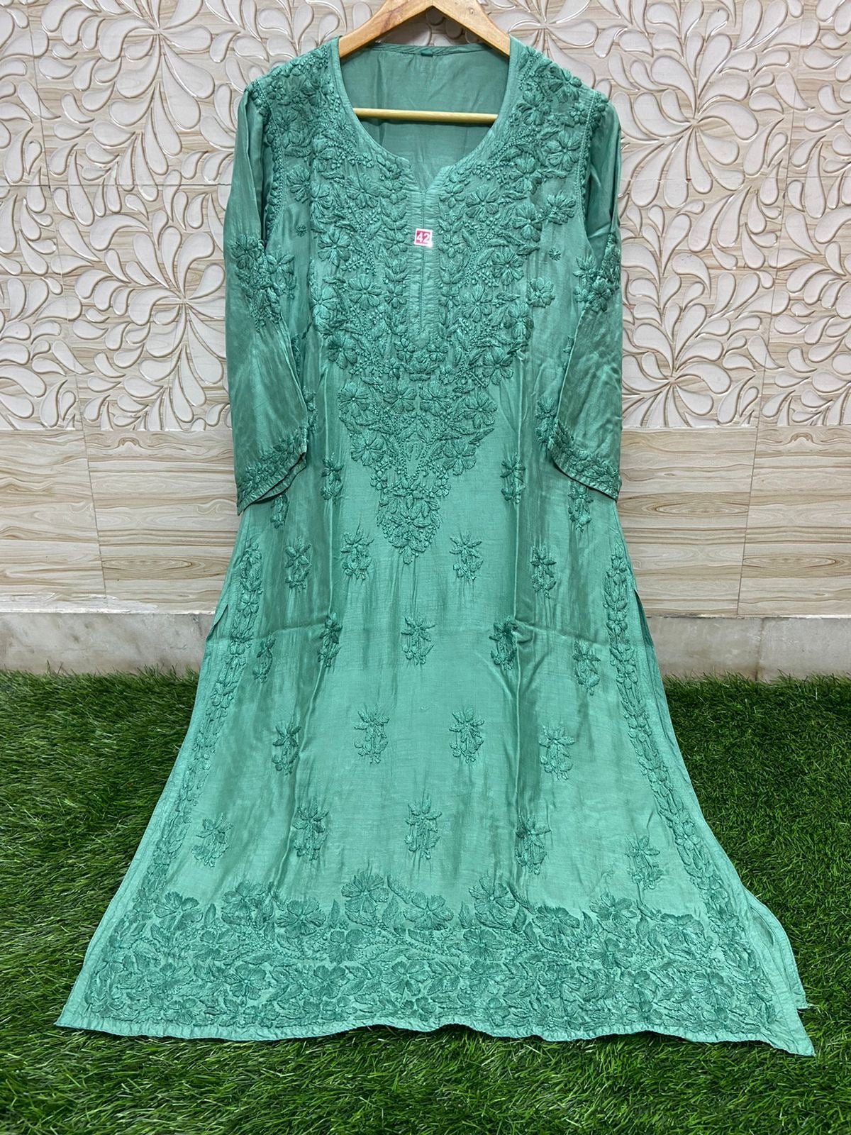 38 / sea green