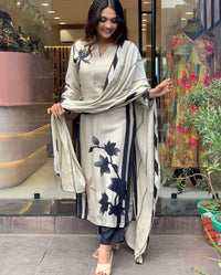 Featuring Fully Elegant Pure Muslin Suit Set Which is Beautifully Decorated With Beautiful Flower - Chikankari official