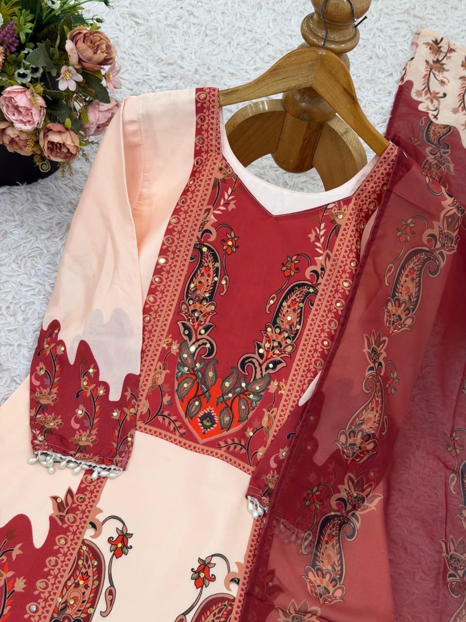 Frenchcrep Silk 3pc Rani Red creat Set - Chikankari official