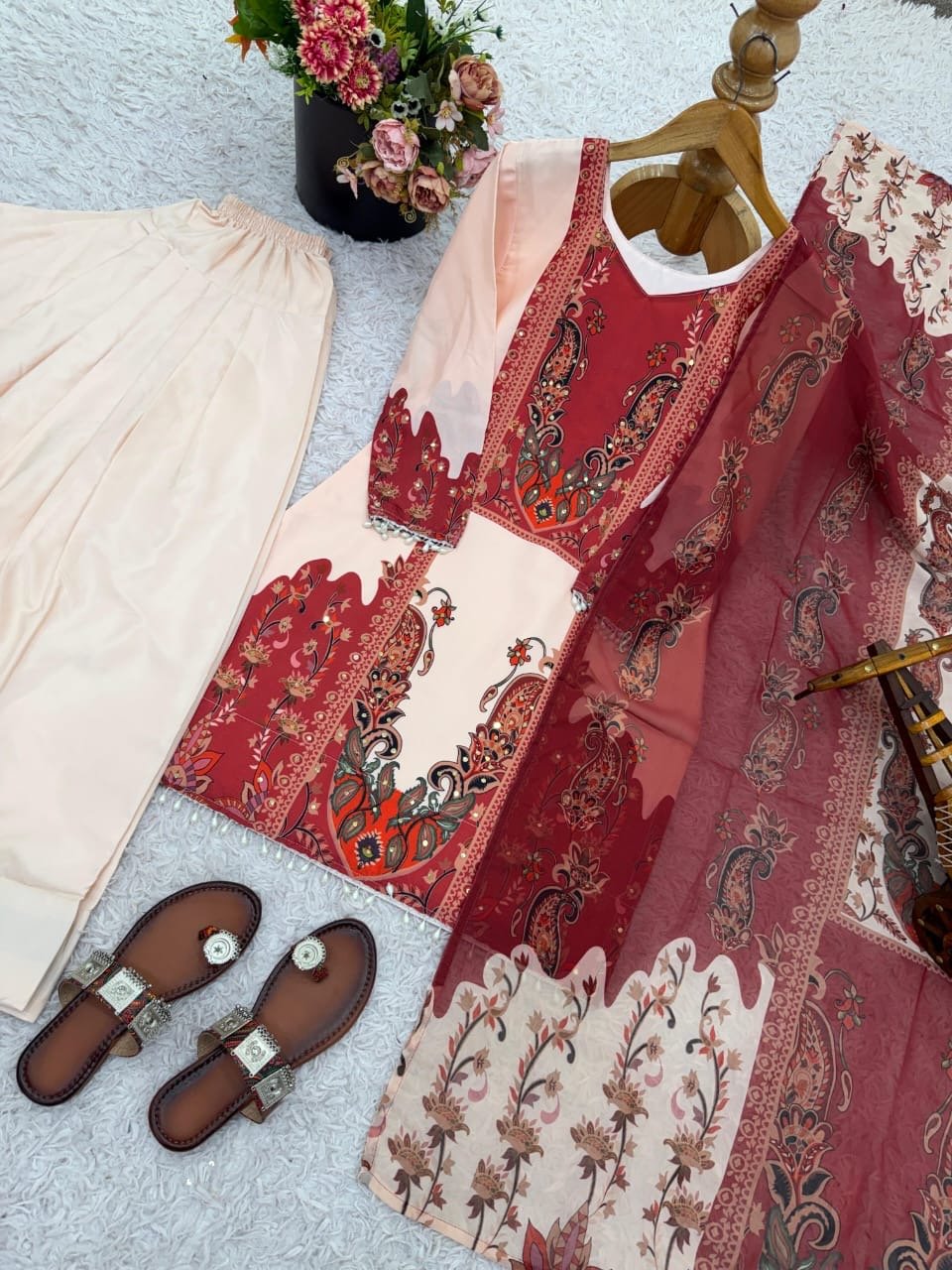 Frenchcrep Silk 3pc Rani Red creat Set - Chikankari official