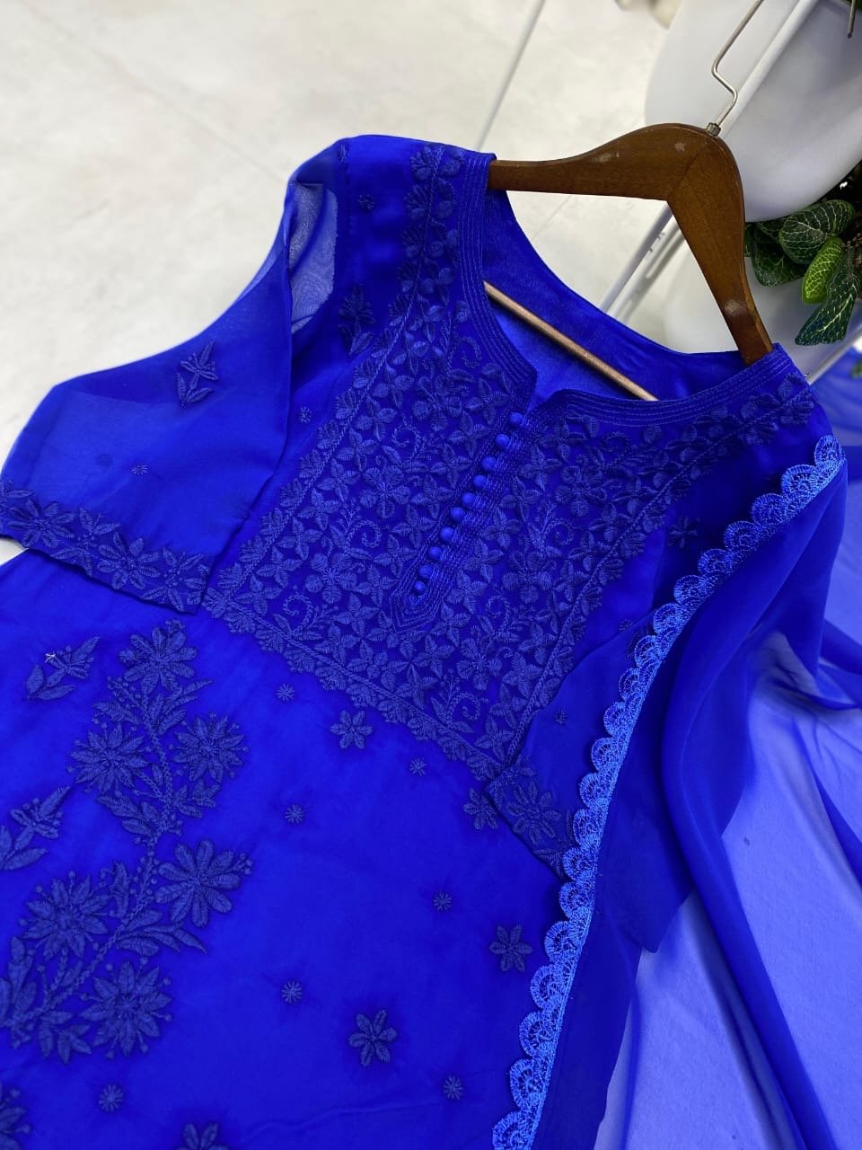 Georgette Embroidered 3pc Set - Chikankari official