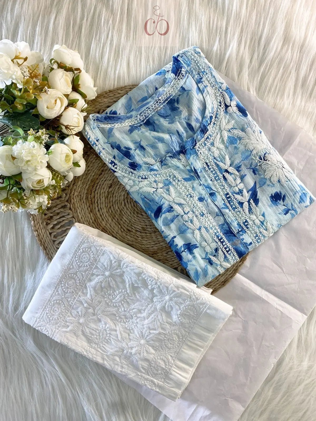 Ghaspatti Handwork Mul Kurti Buy 1 Get 1 - Chikankari official