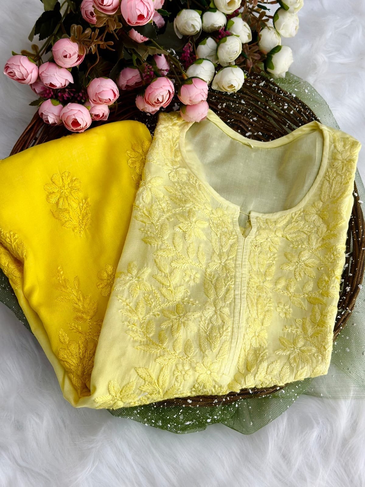 36 / yellow