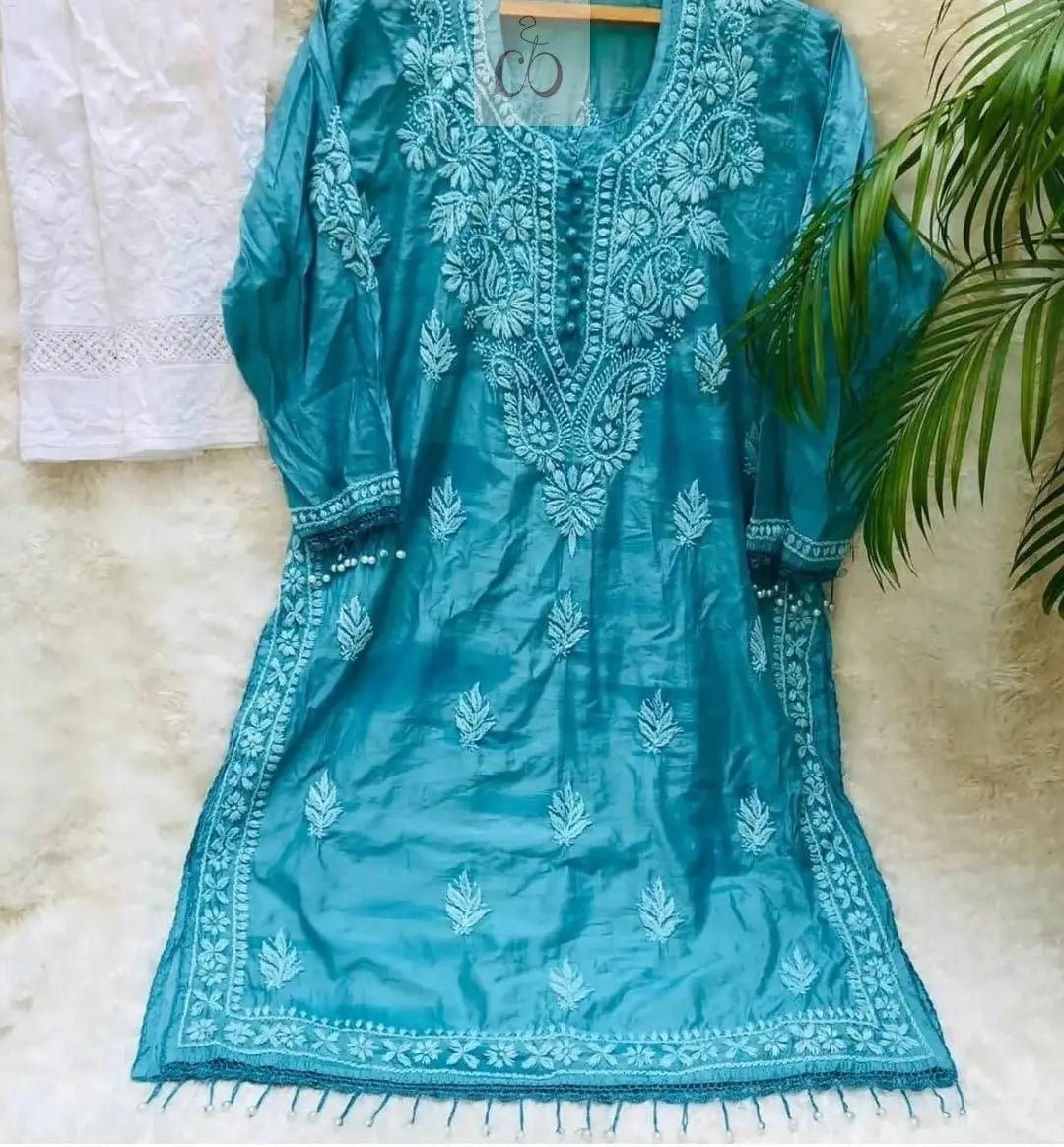 Hand Craft Resham article - Chikankari official