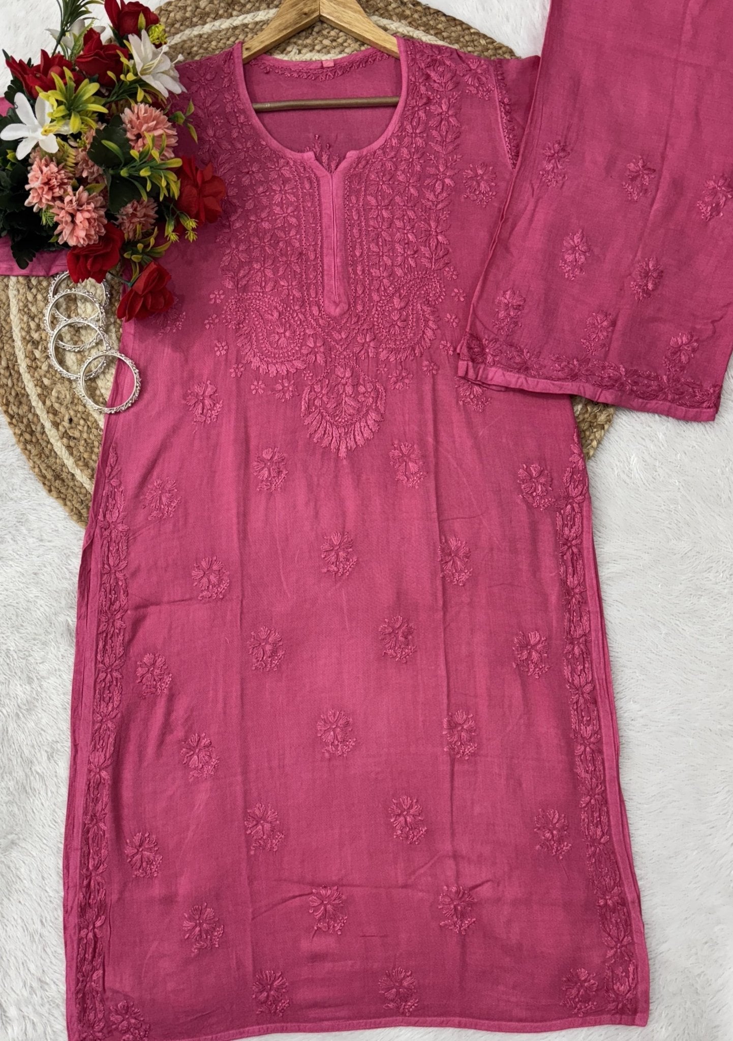 38 / pink