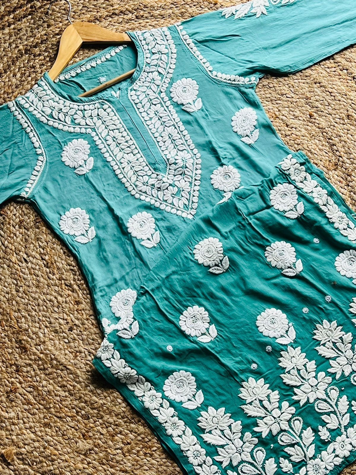 Handworked Muslin Boota luxurious Kurti - Chikankari official