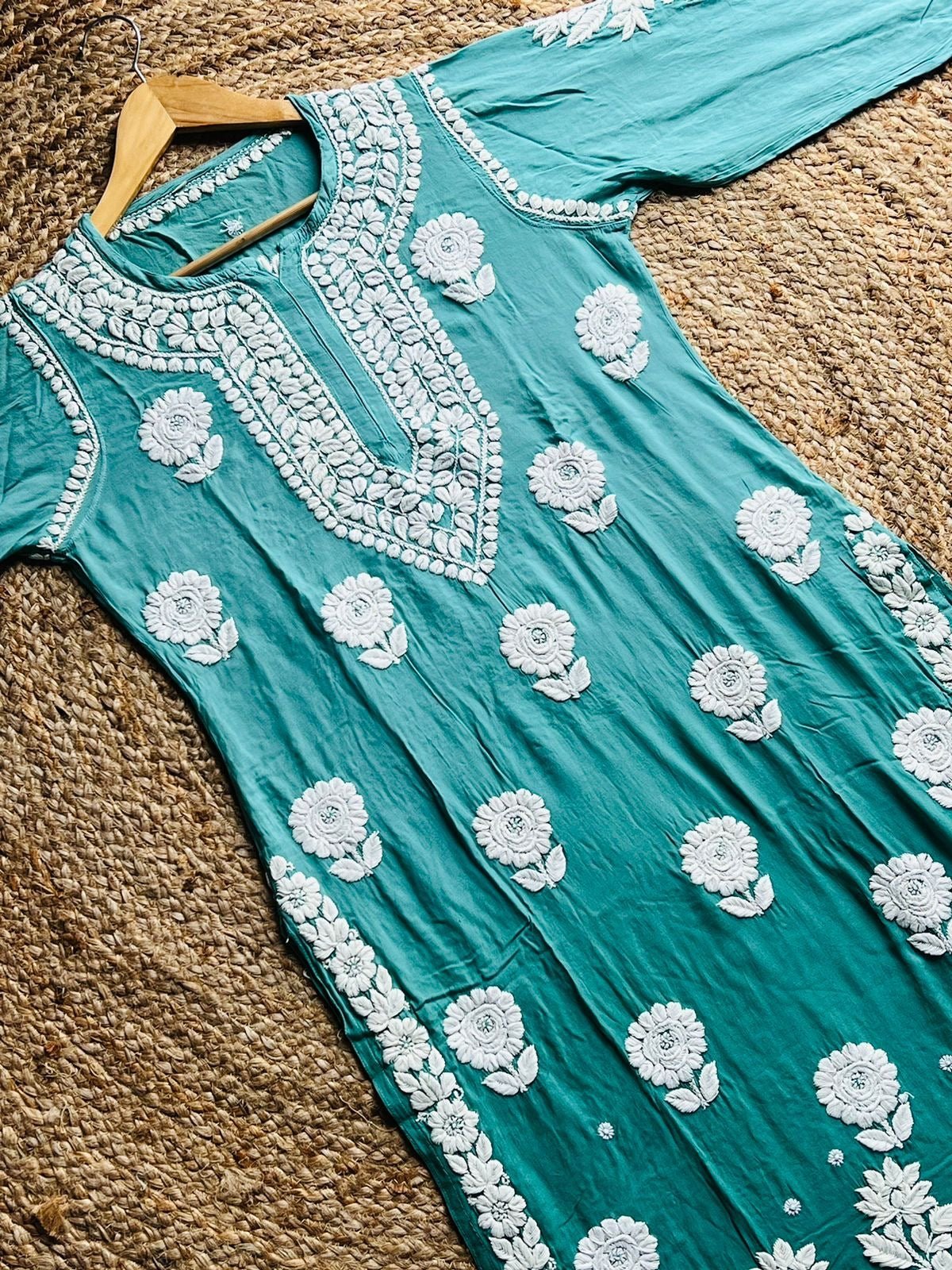 Handworked Muslin Boota luxurious Kurti - Chikankari official
