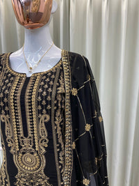 Hania Amir’s 3pc Faux Georgette Set - Chikankari official