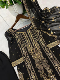 Hania Amir’s 3pc Faux Georgette Set - Chikankari official