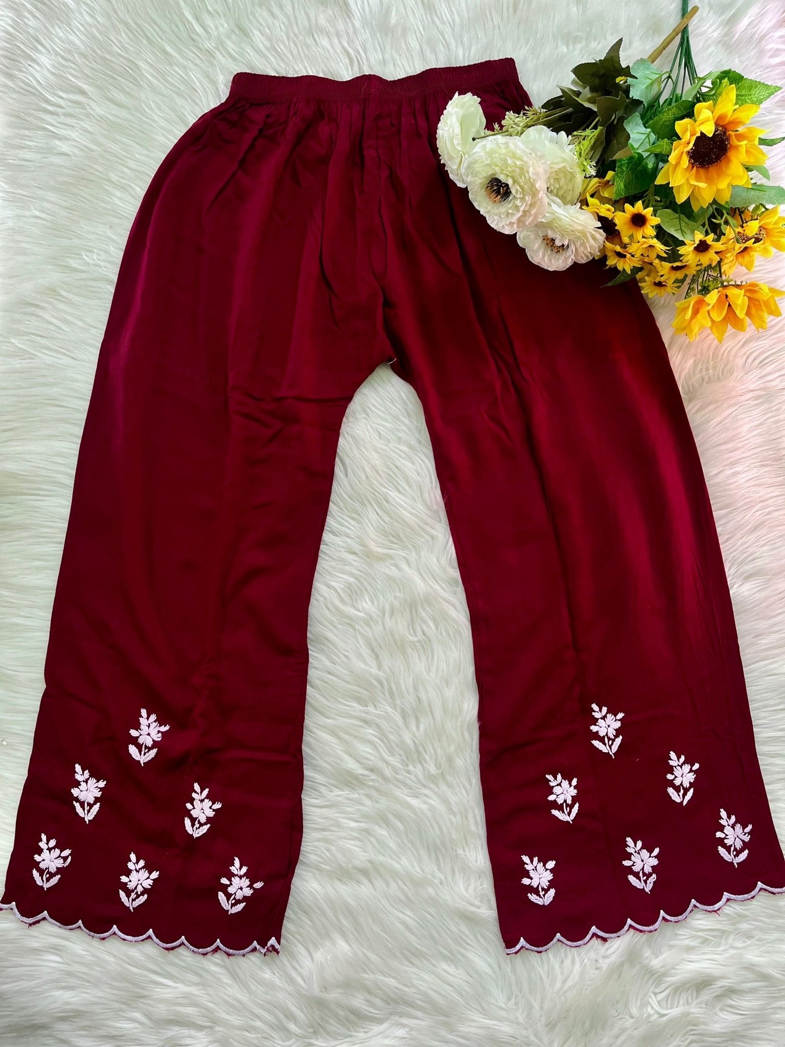 Hayaat Designer Cut Work Set - Chikankari official
