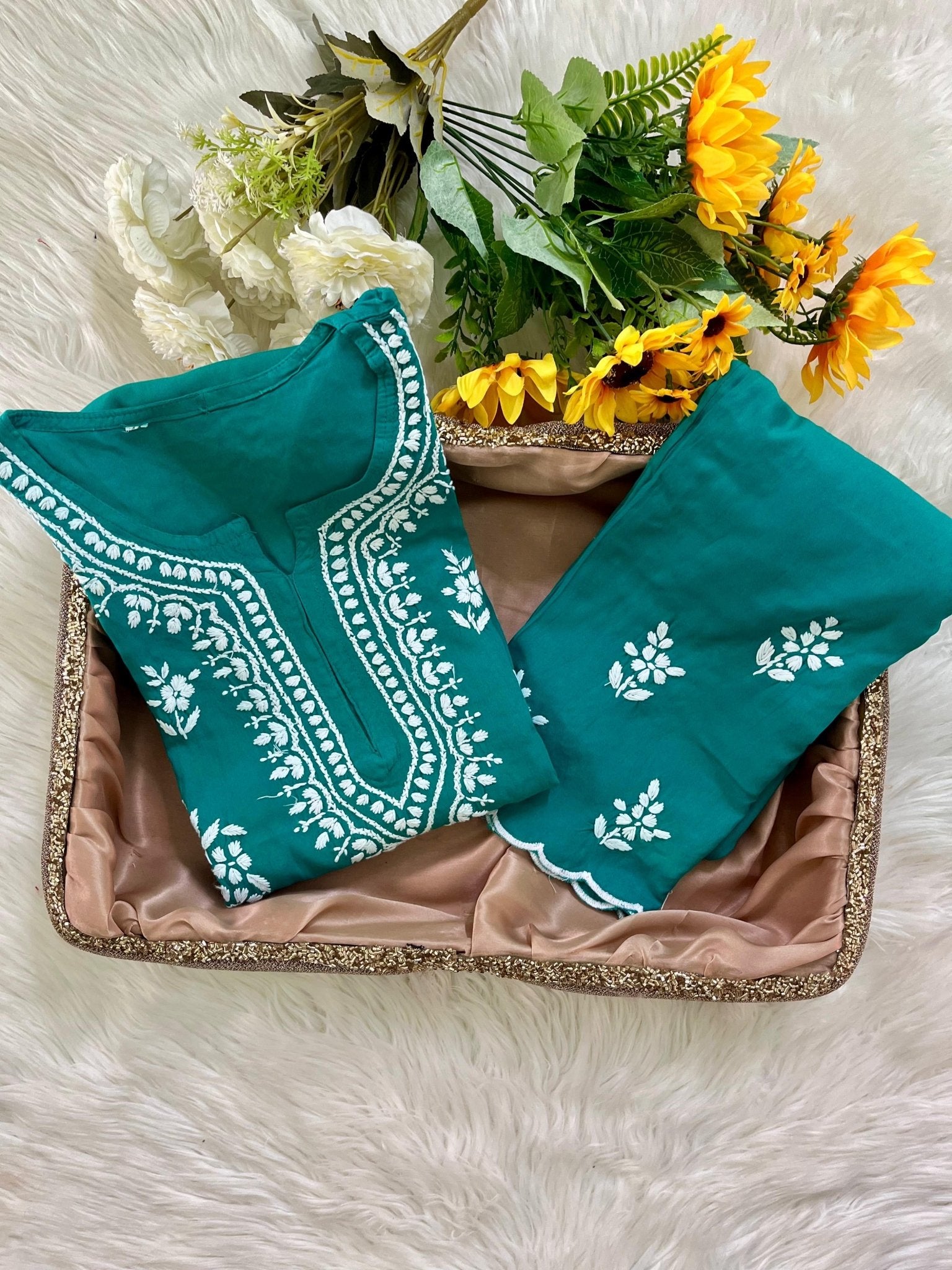 36 / sea green