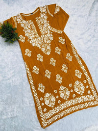 Heavy border Designed Chikankari kurti - Chikankari official