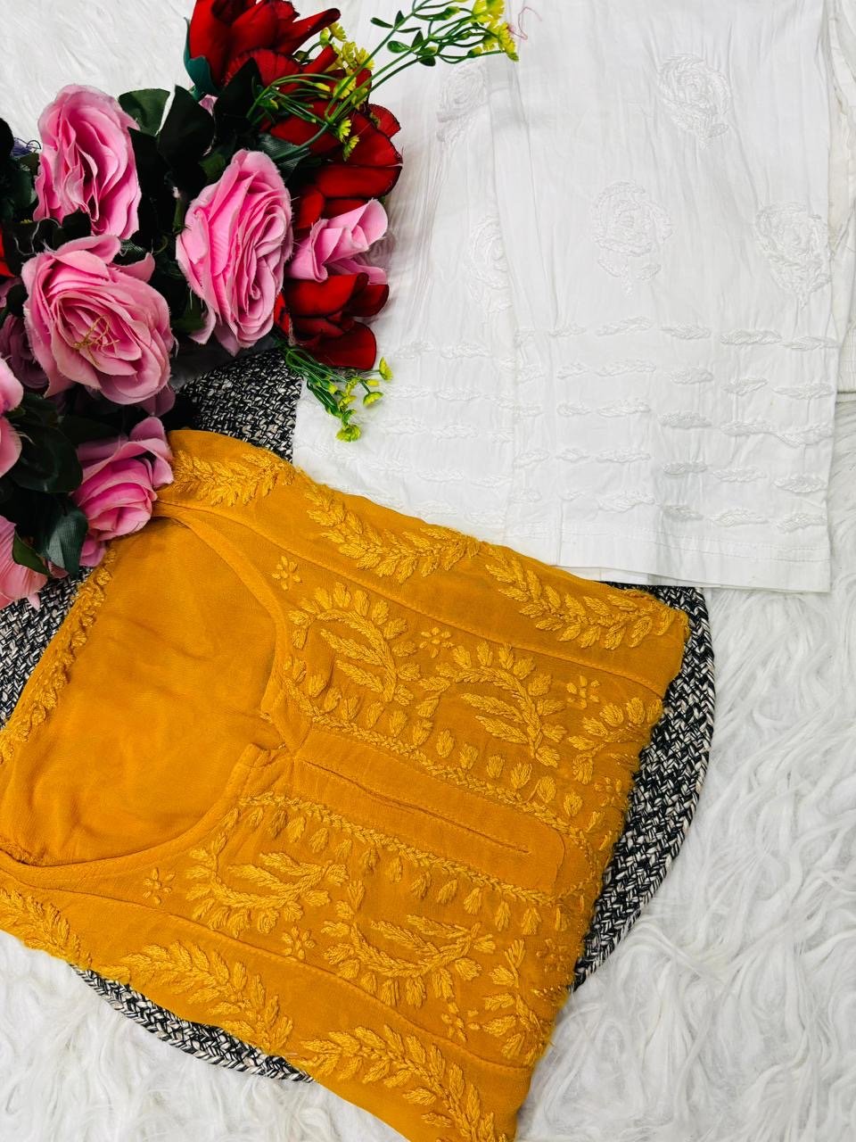Heavy Chadi Daman Ghasspatti short top - Chikankari official