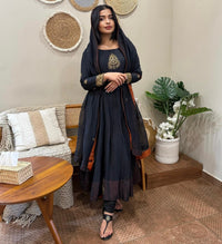 Heavy Fox Georgette - Chikankari official